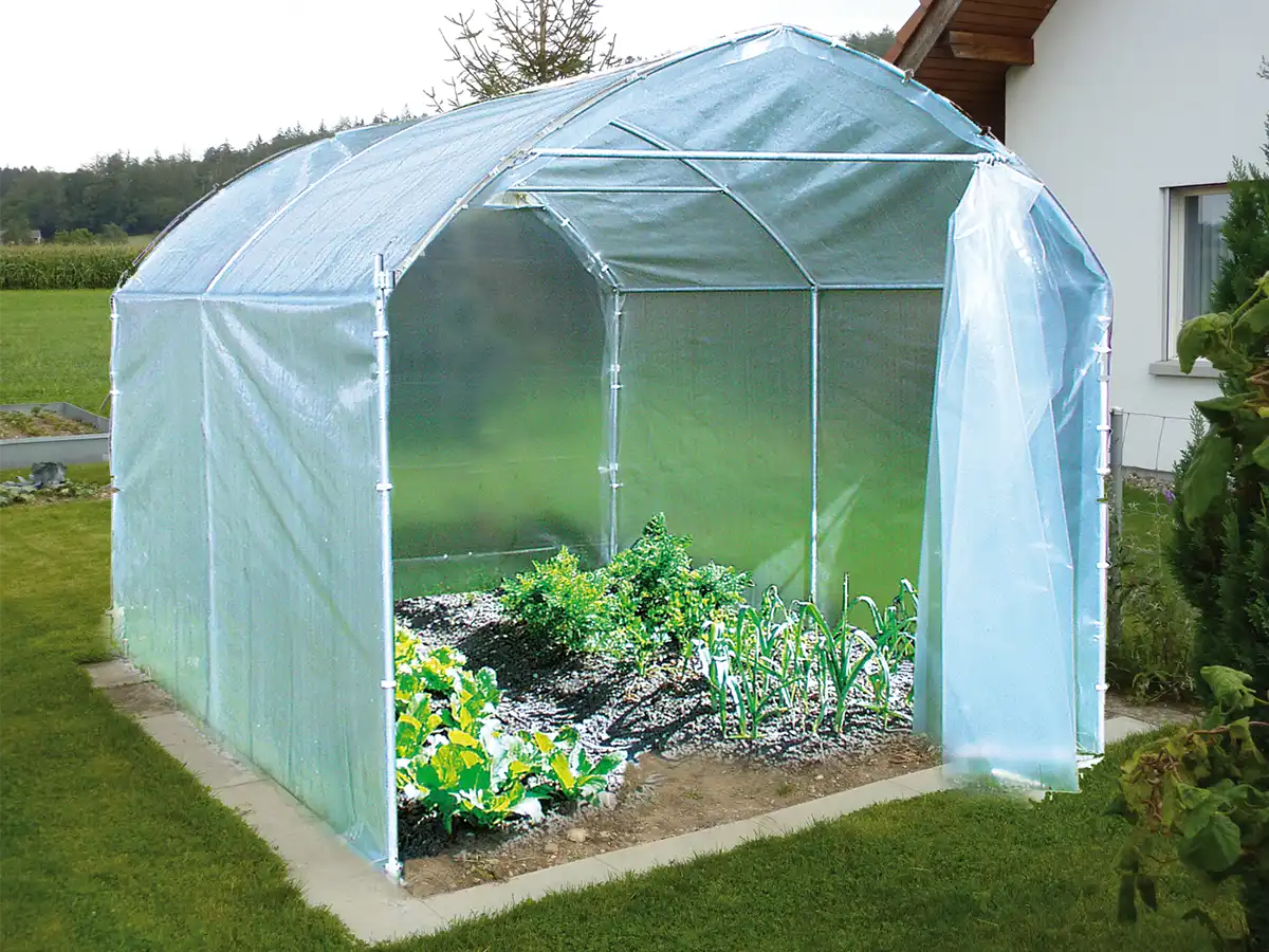 Brühwiler Folienhaus FH220-300 im Einsatz